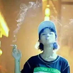 qq头像女生伤感孤独头像图片试着努力去喜欢你喜欢的东西