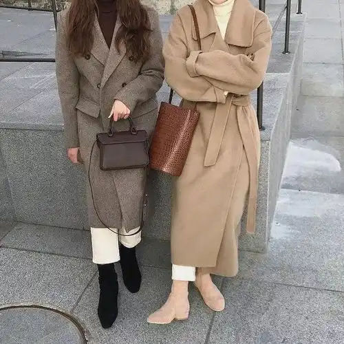 见识到过年高级穿搭套路大衣裙子长裤保暖洋气,谁穿谁美