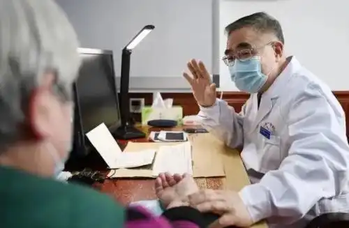 蒙脱石散一夜脱销医生紧急提醒xbb会致二次感染吗专家解读张伯礼没有特效药