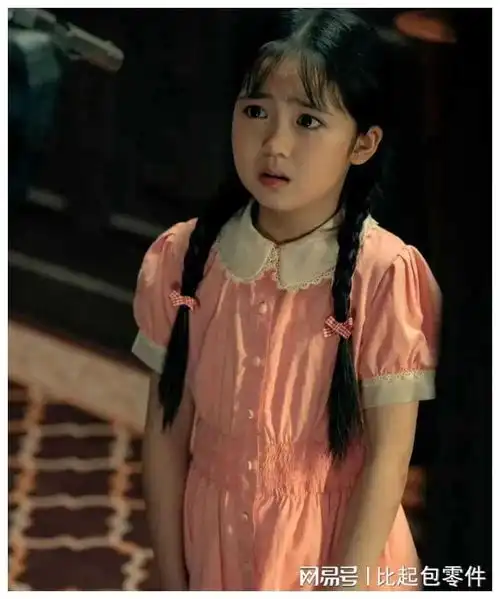 群星闪耀时冲李现追剧,却被小孩姐圈粉10岁小演员戏龄已6