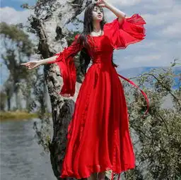 适合国庆旅游拍照的连衣裙人美如画