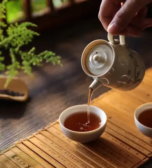 人生如茶,慢慢沉淀,历久弥香