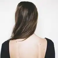 高清微信头像女生露背微信头像图片大全