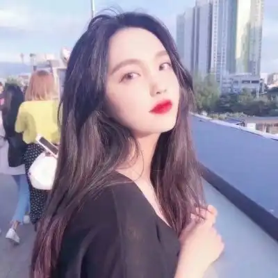 红唇漂亮女生头像