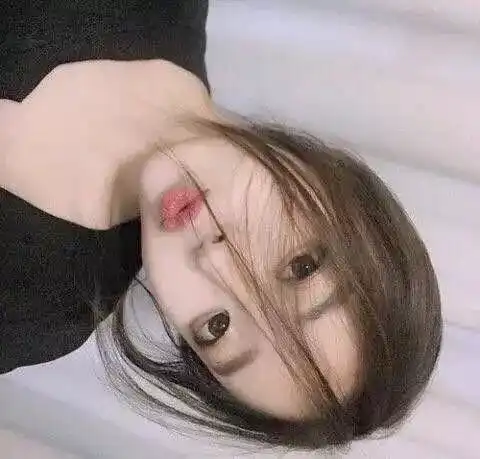 女生,还在用牙痛自拍几招让你拍出特自然且有气质的照片,立马变女神