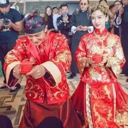 嘉庆帝的龙凤褂,成就了华美的中式婚礼