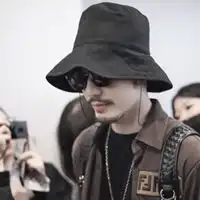 白宇头像黑白可爱白宇头像